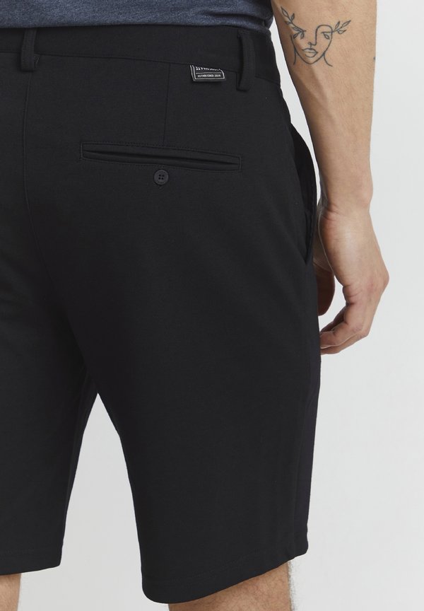 PRCAMAL REGULAR FIT - Shorts2