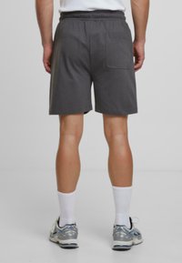Urban Classics HEAVY PINTUCK TRACK  - Shorts - magnet