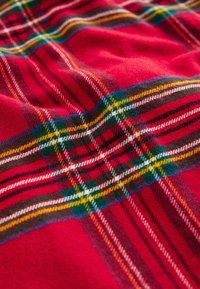 Next FAMILY CHRISTMAS SET - REGULAR FIT - Nattplagg set - red check