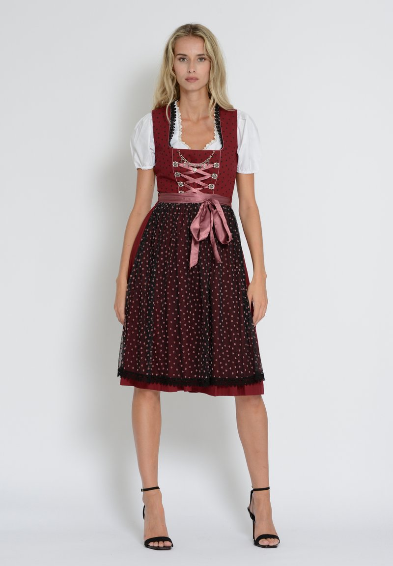 JCC - Dirndl - berry, Vergrößern