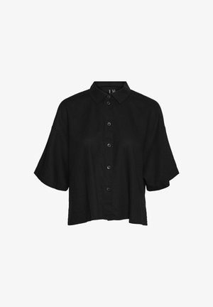 Crna košulja s kratkim rukavima i ovratnikom, s prednjim gumbima i slobodnim krojem. Izrađena od lagane tkanine s glatkom teksturom.