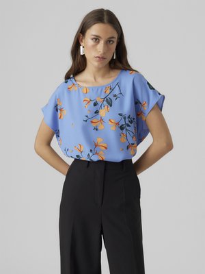 Vero Moda VMNEWHALLIE NEW - Μπλουζάκι με στάμπα - provence