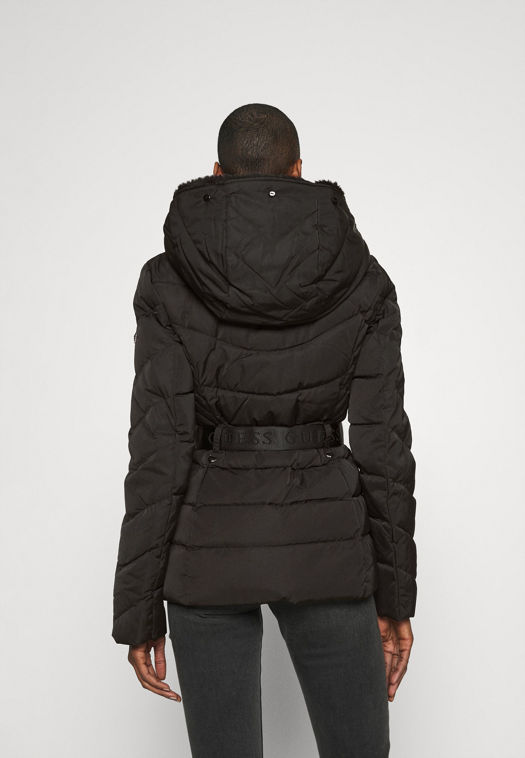 Guess SARA SHORT JACKET Dunjakke jet blacksvart Pepe Jeans ALMAH Dunjakke after dark green Zalando.no