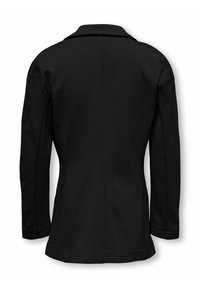 Černý blazer s dlouhými rukávy, výstřihem ve tvaru klopy, dobře padnoucí střih a hladká tkanina. Obsahuje švy podél zad a po stranách.