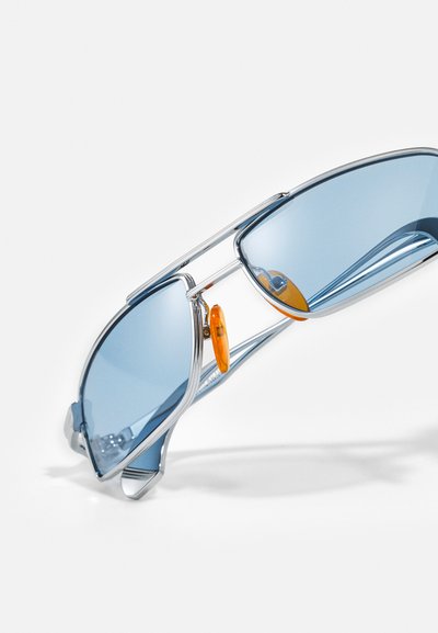 Han Kjøbenhavn DEMO LOW UNISEX - Γυαλιά ηλίου - blue