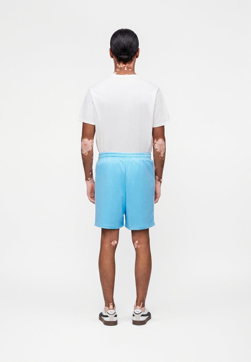 Puma T7 RELAXED SHORTS 7" - Šortky - vibrant blue