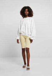 Urban Classics OVERSIZED TRIANGLE CREW NECK - Melegítőfelső - white