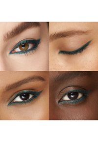 Quatre gros plans d'yeux avec un trait d'eyeliner bleu sarcelle, mettant en valeur différentes teintes de peau et longueurs de cils. Chaque eyeliner présente une ligne lisse et nette.