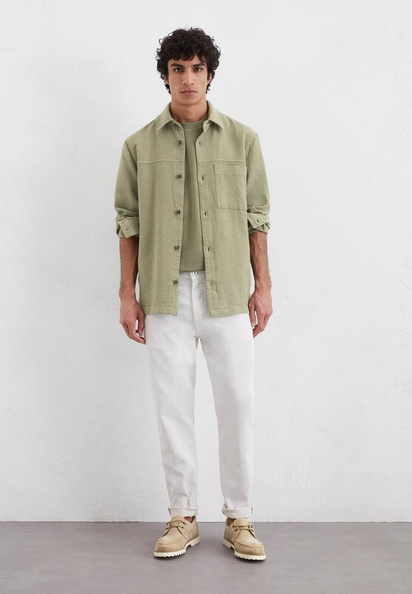 WITH ONE CHEST AND SIDE SEAM POCKETS STRAIGHT - Summer jacket - mult oak ash2