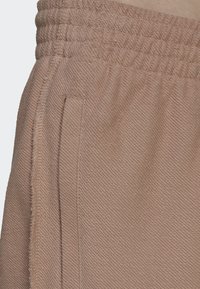 adidas Originals LOOPBACK  - Tracksuit bottoms - ash pearl