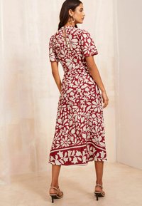 Friends Like These REGULAR FIT - ITY KEYHOLE FLUTTER SHORT SLEEVE PRINTED   - Freizeitkleid - red