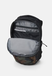 The North Face JESTER - Mochila - kelp tan/black