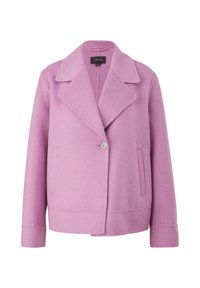 Manteau court en laine lilas avec larges revers, fermeture à un bouton et poches latérales sur fond blanc.