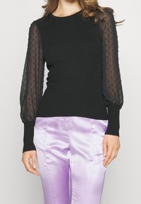 ONLY Petite Stickad tröja - black