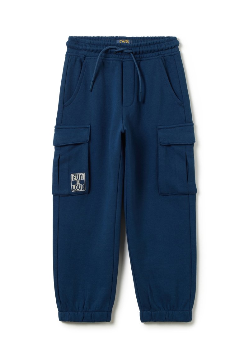 Navyblauwe cargo joggerbroeken met elastische tailleband en boorden, trekkoord, zijzakken en een "Fun Loud" patch op de linkerbeenzak.