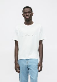 Jack & Jones JJESTAR TEE - Tričko s potlačou - white