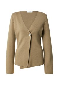 Beige cardigan met een V-hals, lange mouwen en een asymmetrische zoom. Voorzien van een enkele, decoratieve knop aan de voorkant. Zachte textuur.