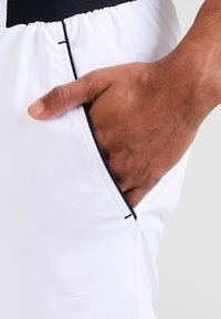 Fila STEPHAN - Pantaloncini sportivi - white