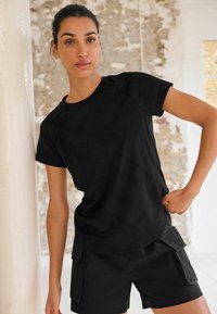 Next T-Shirt print - black