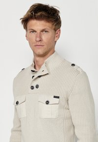 Koroshi - Sweter