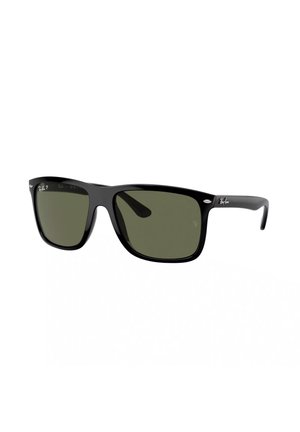 Occhiali da sole neri in plastica con lenti verdi, forma rettangolare e accenti in metallo. Presentano il logo Ray-Ban sulla montatura.