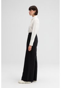 Touché Privé HIGH  WAISTED CUPRA  - Hlače - black