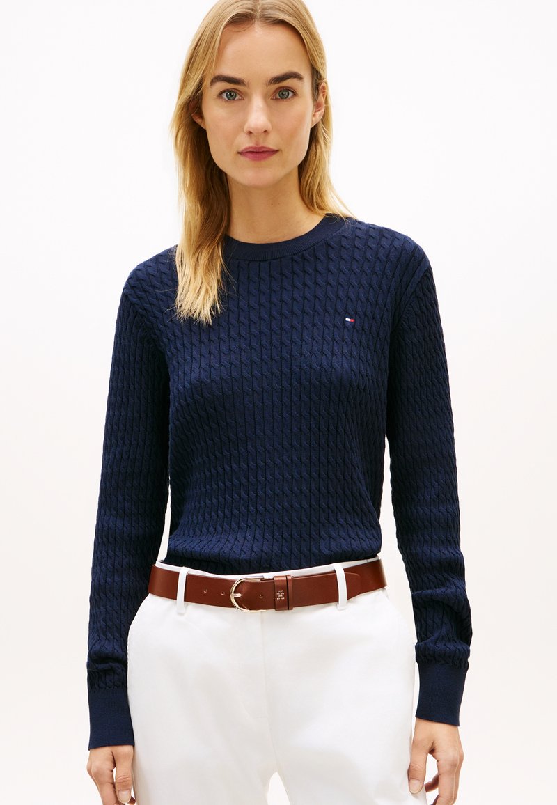 Tommy Hilfiger CABLE FINE SWEATER - Svetr - dark night navy
