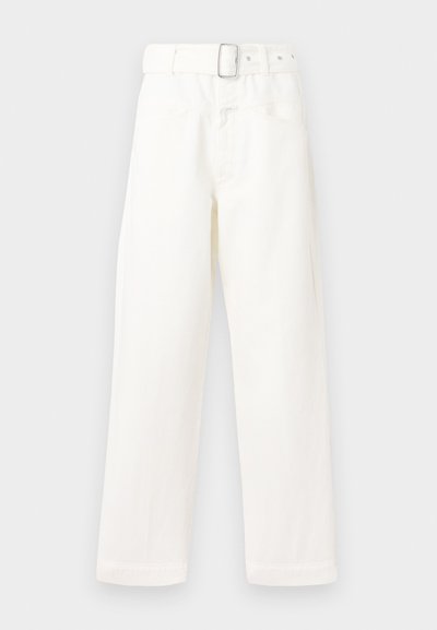 CLOSED - Wide leg