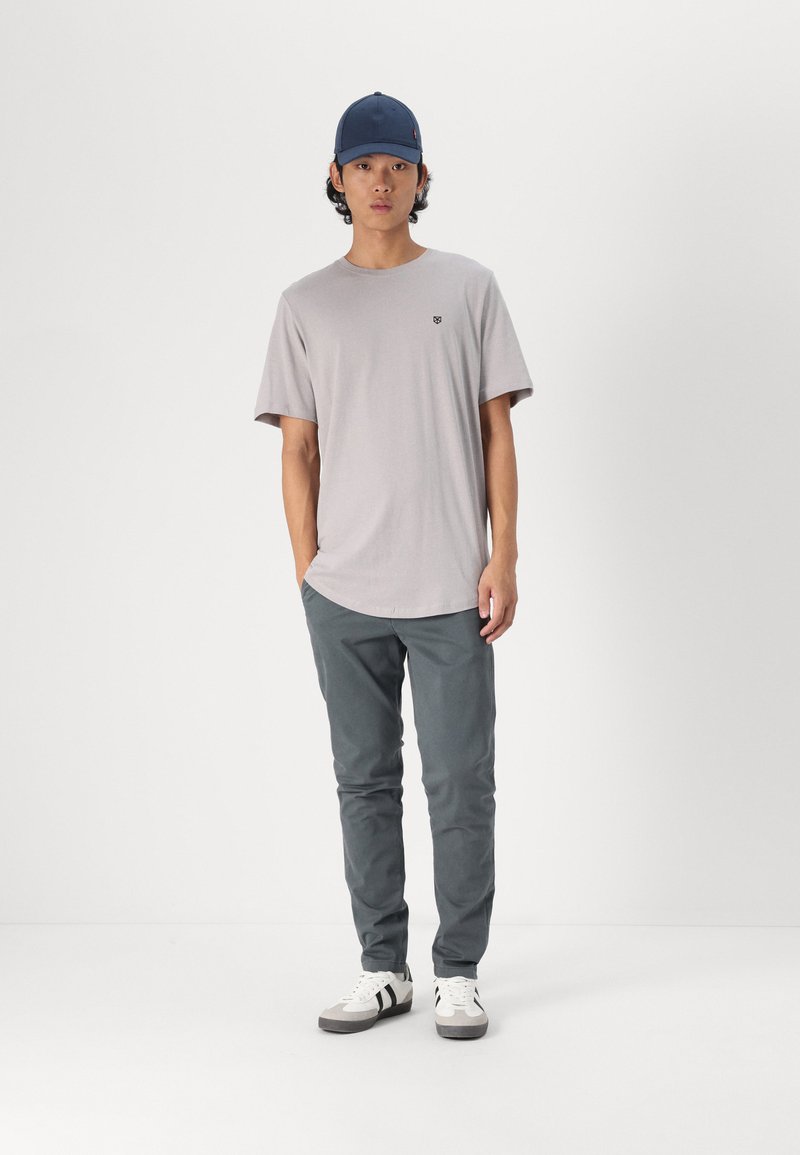 Jack & Jones PREMIUM JPRBRODY TEE CREW 5 PACK - Basic póló - ash/black/alloy/magnetapurple