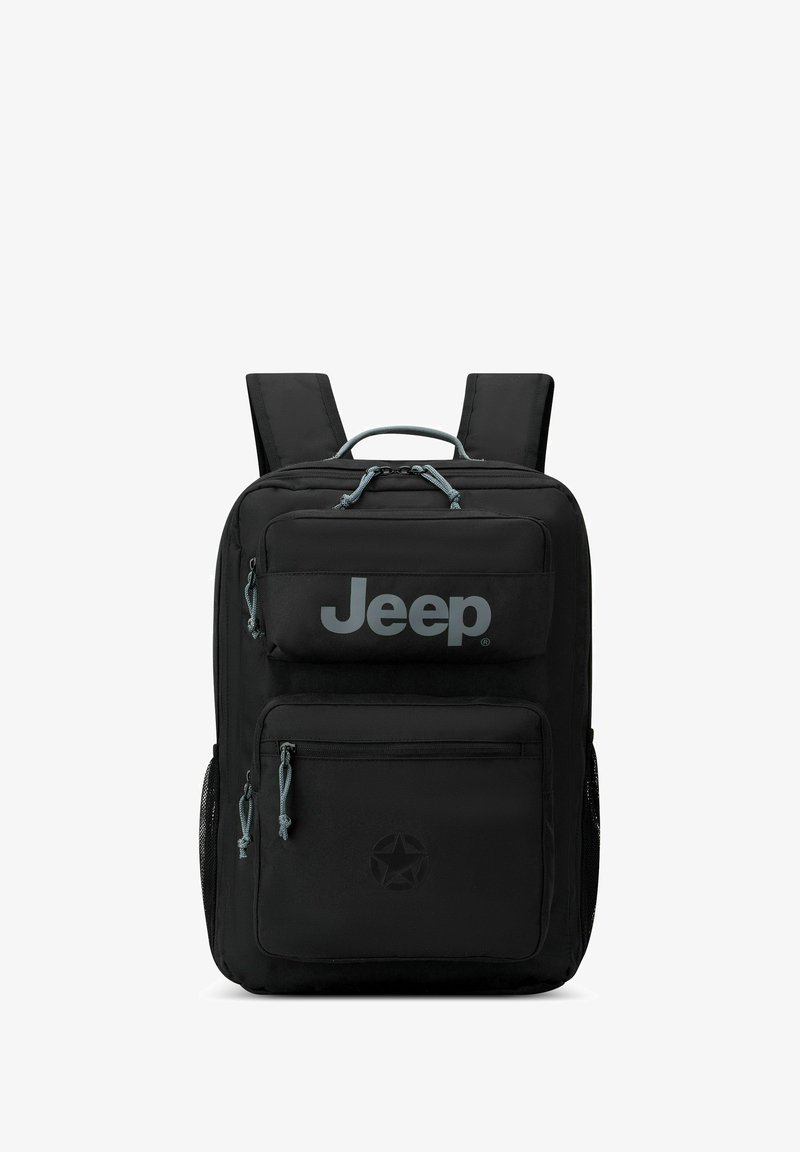 Sac à dos noir avec des bretelles réglables, poche zippée à l'avant et logo. Fabriqué en matériau durable, avec des poches latérales en mesh et un design texturé.