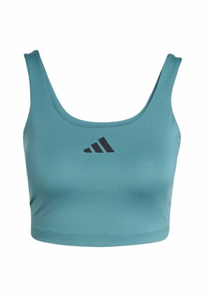 Türkisfarbener Crop-Top aus glattem, dehnbarem Stoff. Hat einen runden Ausschnitt und breite Träger. Schwarzes Adidas-Logo ist deutlich auf der Brust sichtbar.