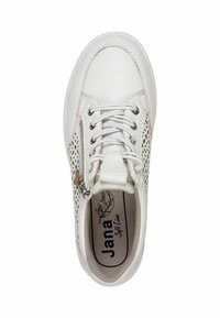 Sneaker bianco con pannelli laterali in pelle perforata, chiusura con lacci e una cerniera laterale aggiuntiva. Soletta morbida con logo visibile all'interno.