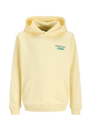 Šviesiai geltonas gobtuvuotas džemperis su priekiu kišenėje ir žaliu užrašu „Originals Studio“ viršutinėje kairėje krūtinės pusėje.