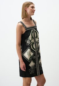 Jimmy Key SQUARE NECK  PATTERNED  - Freizeitkleid - black