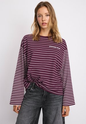 Stradivarius, LONG SLEEVE STRIPED SLOGAN T-SHIRT - Long sleeved top - purple
