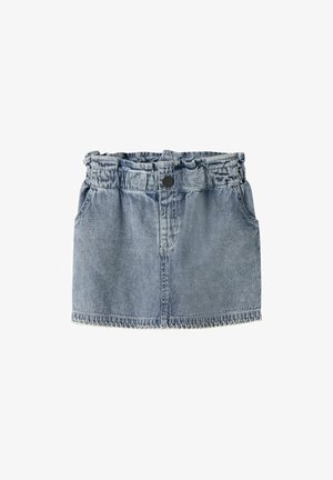 Hele sinine teksaseelik kokku kogutud vöökohaga, ees olevate nööpide ja taskutega ning dekoratiivsete õmblustega ääres.