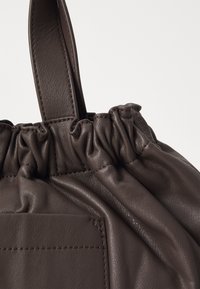 Samsøe Samsøe SAEMMI MIDI BAG  - Handtas - dark brown