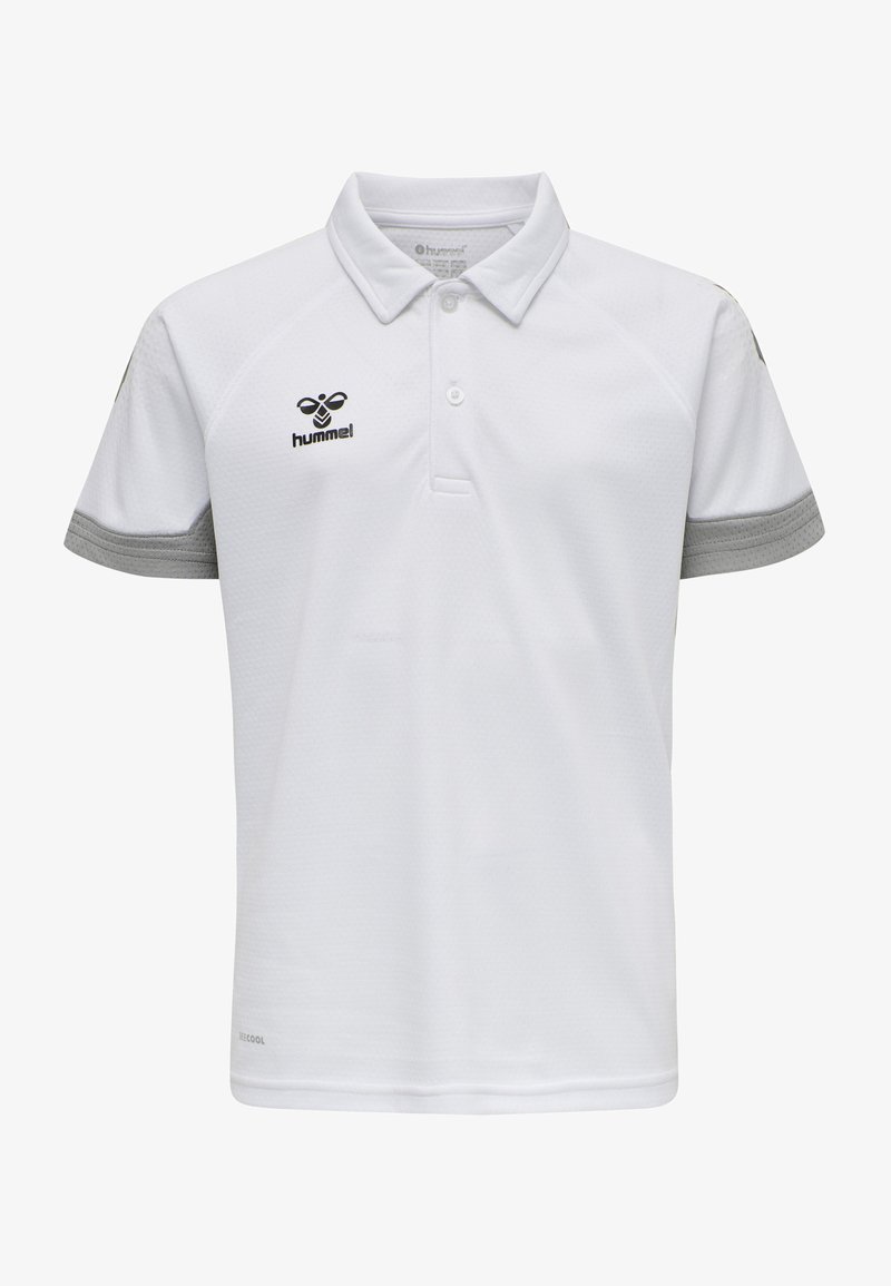 Vit polo t-shirt med grå accentfärger på ärmar och krage, lättviktig texturerad tyg, med en liten svart logga på vänster bröst.