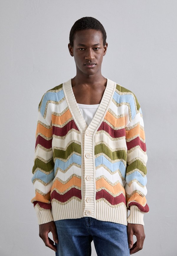 BUTTONED CARDIGAN - Cardigan