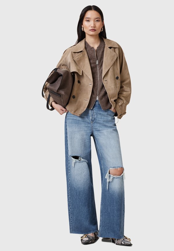 REYA CROPPED  - Blazer2