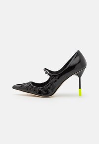 High heels - black