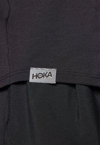 HOKA ESSENTIAL TEE - Top dugih rukava - black