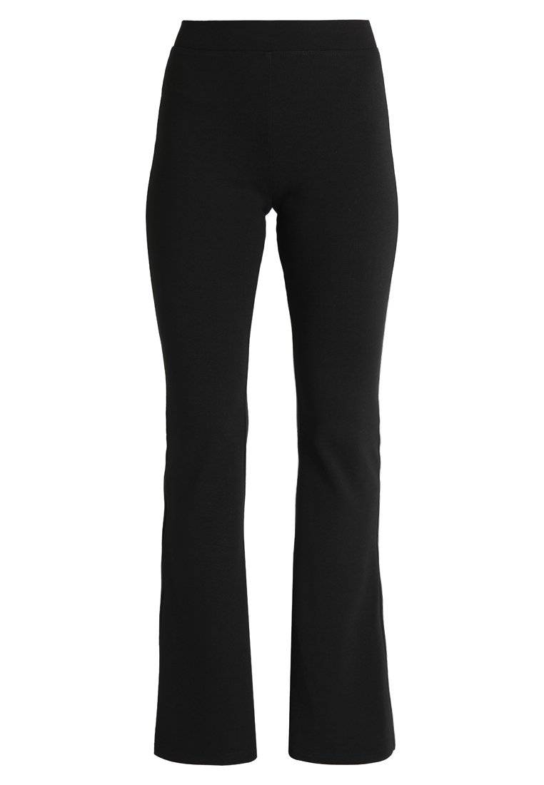 Czarne spodnie dzwony wykonane z elastycznej tkaniny. Posiadają szeroki pas i gładką fakturę, zaprojektowane tak, aby ściśle przylegały do bioder.