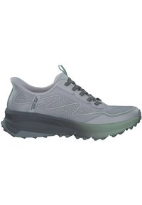 Szare siatkowe buty do biegania z teksturowaną górną częścią, amortyzowaną podeszwą i wytrzymałym wzorem bieżnika zapewniającym przyczepność. Dodatkowe szczegóły w ciemniejszych odcieniach.