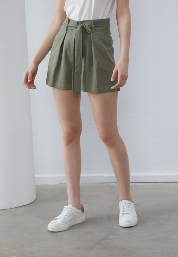 NATURAL LINEN/VISCOSE MIX TIE WAIST SHORTS - Shorts - olive2