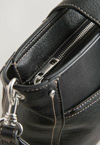 Next Umhängetasche - black