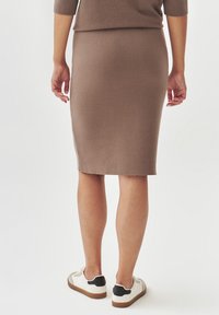 TATUUM GEME - Kynähame - beige