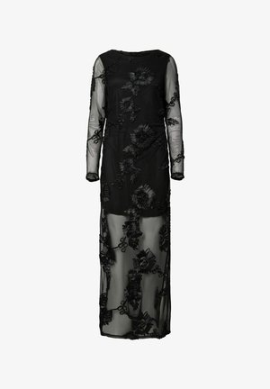 Melnas garām piedurknēm kleita ar izšūtiem ziedu rakstiem, caurspīdīgu audumu, apaļu kakla izgriezumu un pieguļošu siluetu, kas sniedzas līdz grīdai.