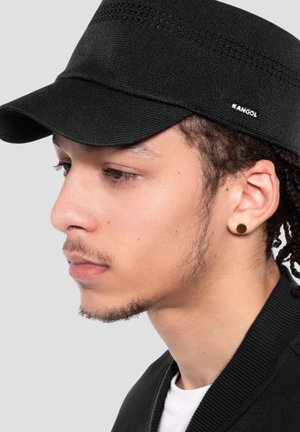 Kangol, KANGOL CAPPELLO TROPIC VENTAIR HARDEE BERETTO UOMO NERO - Gorra - black