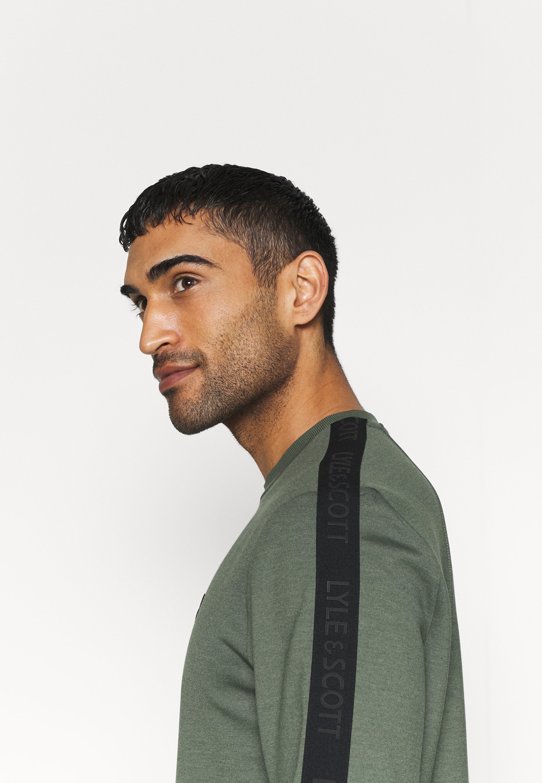 Lyle \u0026 Scott SLEEVE TAPE CREW 